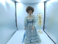 17" VICTORIANA LOVING STEPS MOTHER PORCELAIN DOLL, BLUE GOWN, SANDRA KUCK 